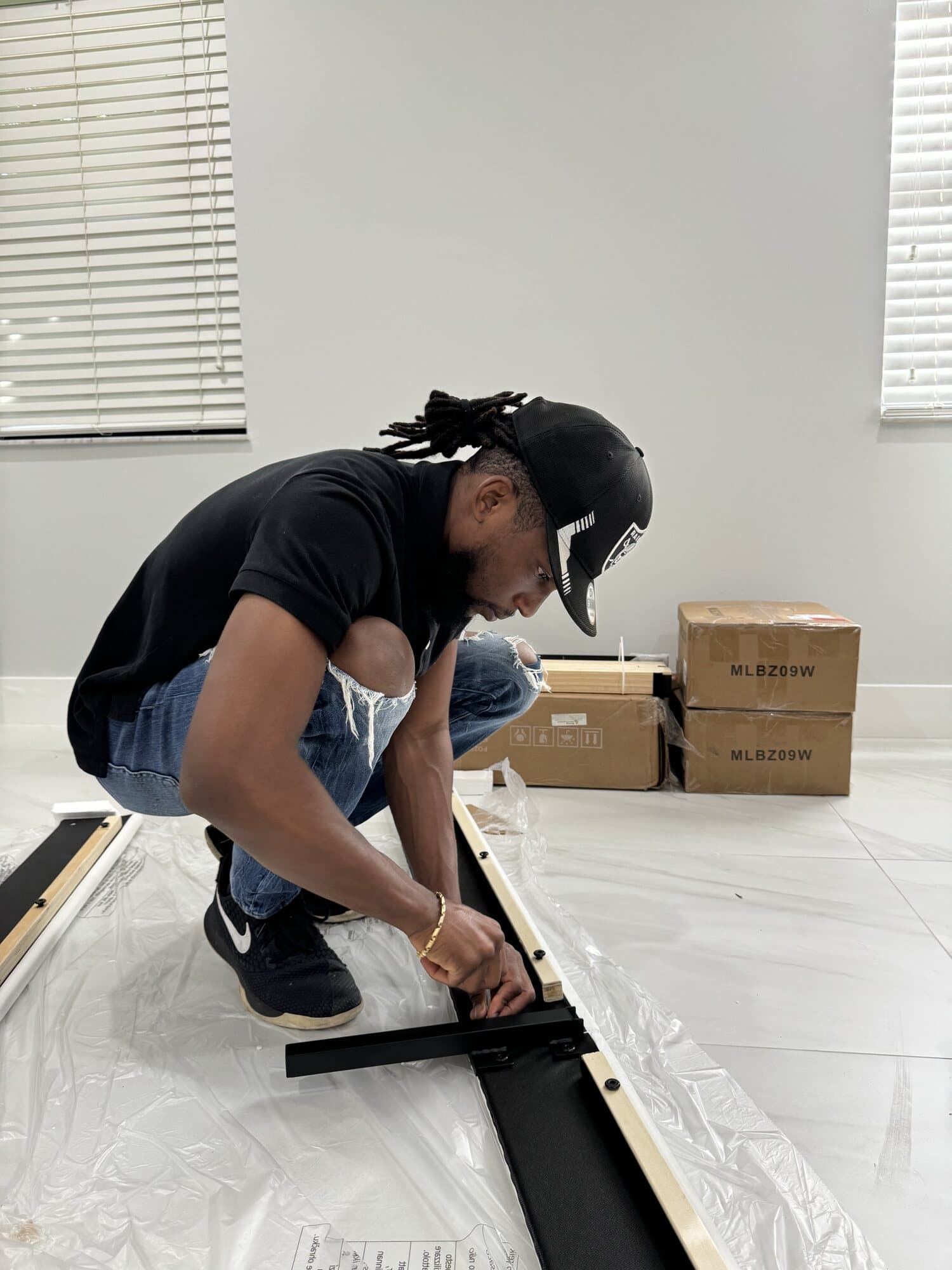 Installs / Assembly